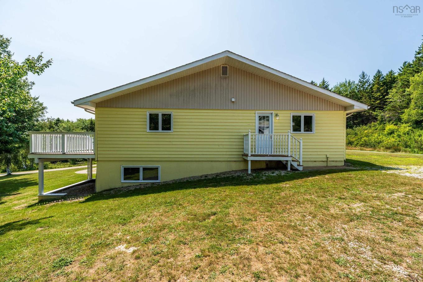2977 Highway 340, Yarmouth, NS - Outdoor