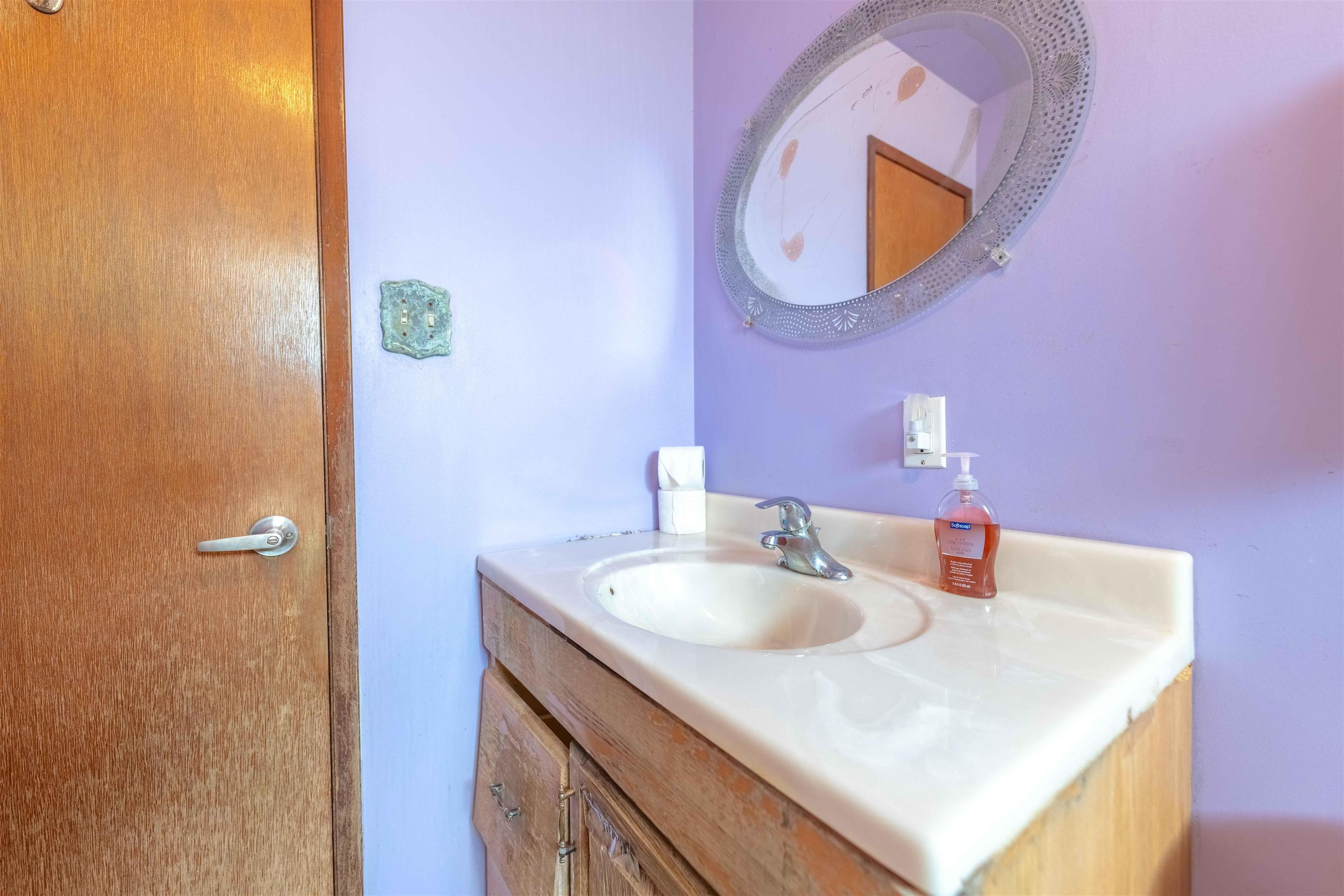 283 Carl Avenue E, Thunder Bay, ON - Indoor Photo Showing Bathroom