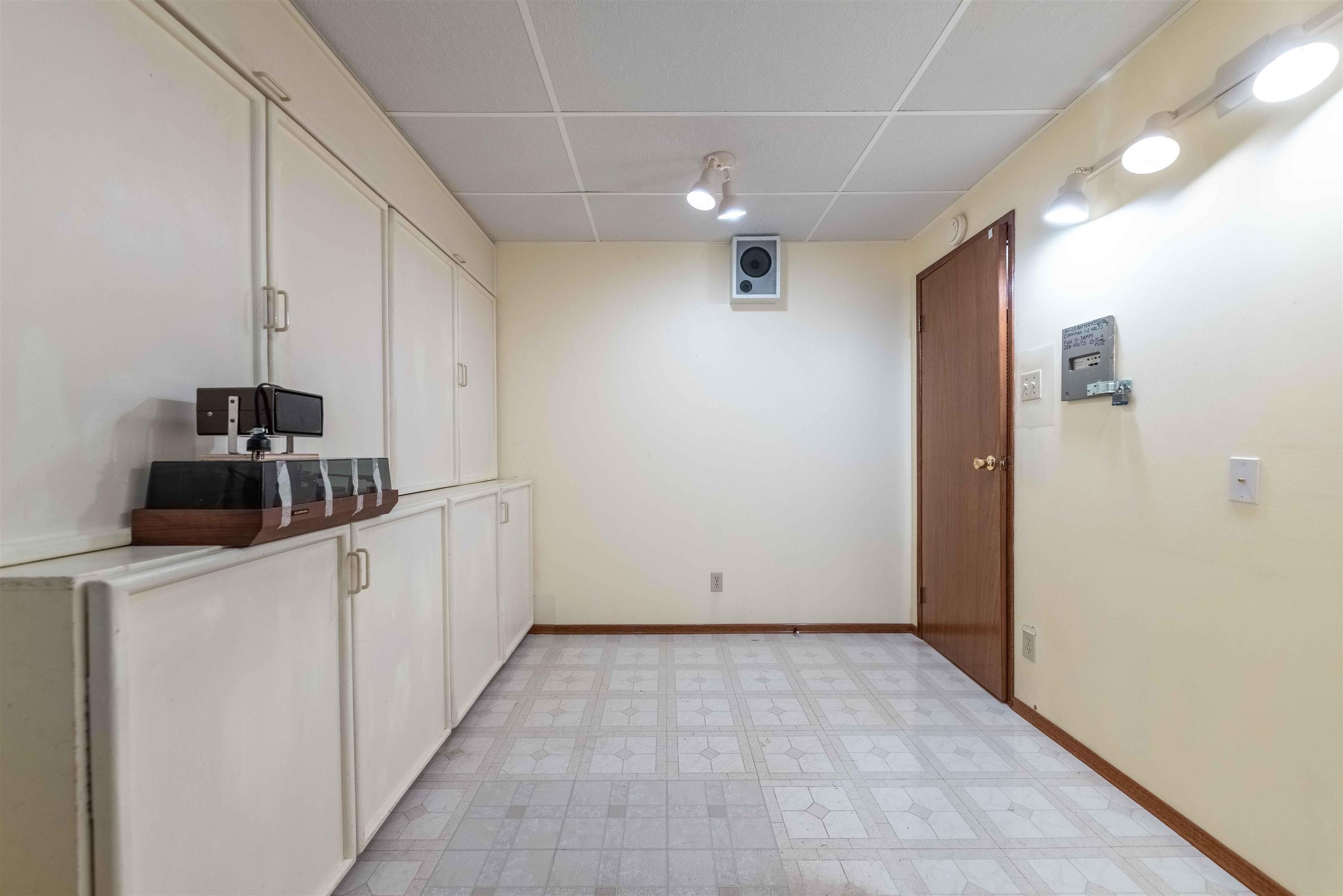 283 Carl Avenue E, Thunder Bay, ON - Indoor Photo Showing Other Room
