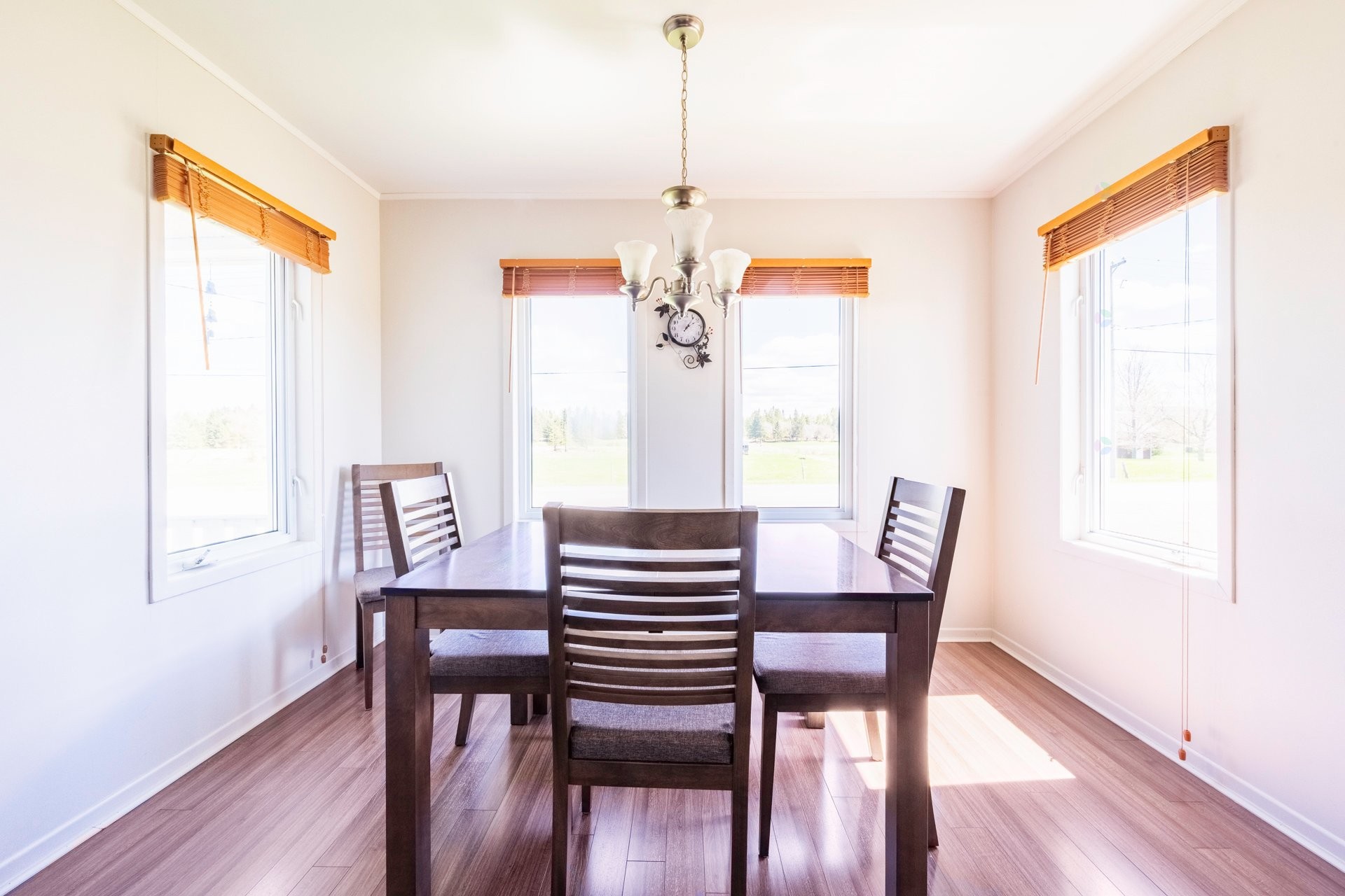Dining Room - 241 Ch. Des Belles-Amours, L'Islet, QC - Indoor Photo Showing Dining Room