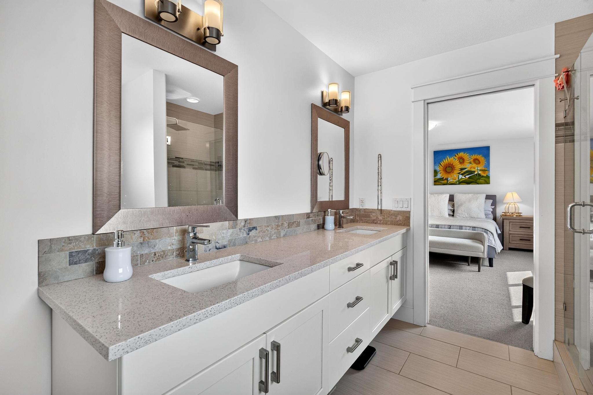 2425 Tallus Heights Drive, West Kelowna, BC - Indoor Photo Showing Bathroom