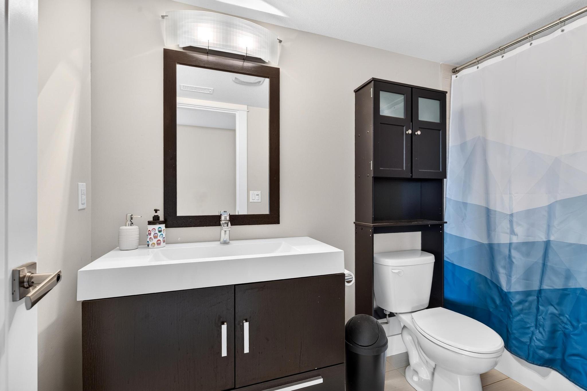 2425 Tallus Heights Drive, West Kelowna, BC - Indoor Photo Showing Bathroom