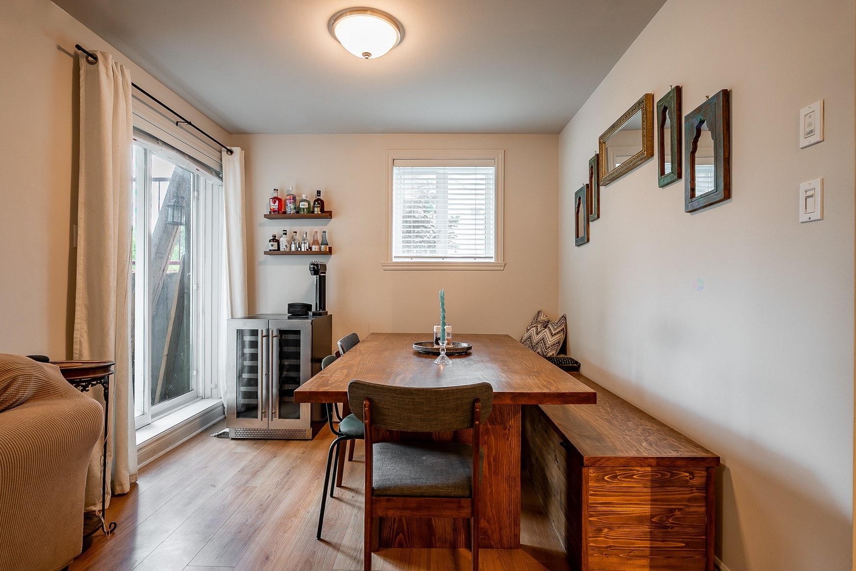 Dinette - 1-1000 Rue Melançon, Saint-Jérôme, QC - Indoor