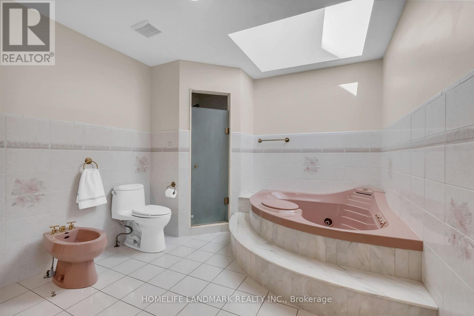 193 Codsell Avenue, Toronto, ON - Indoor Photo Showing Bathroom