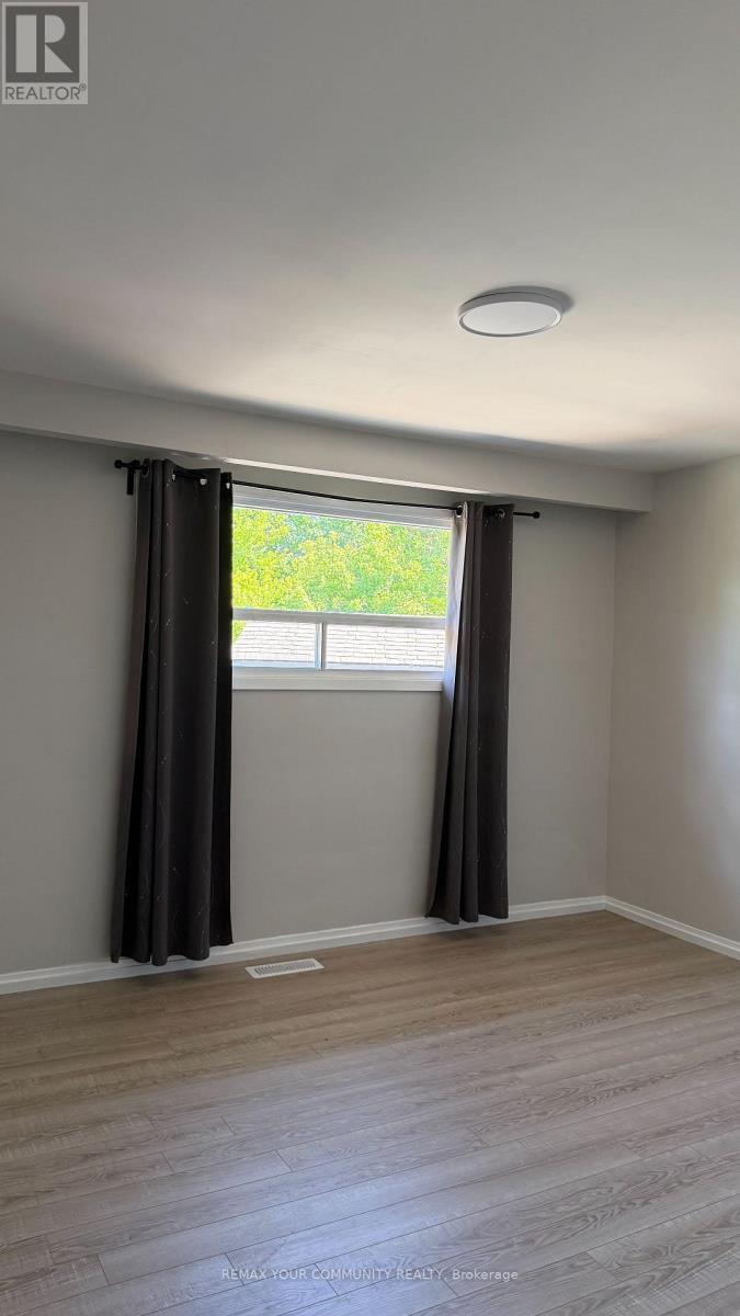 3796 Wyewood Road, Mississauga, ON - Indoor