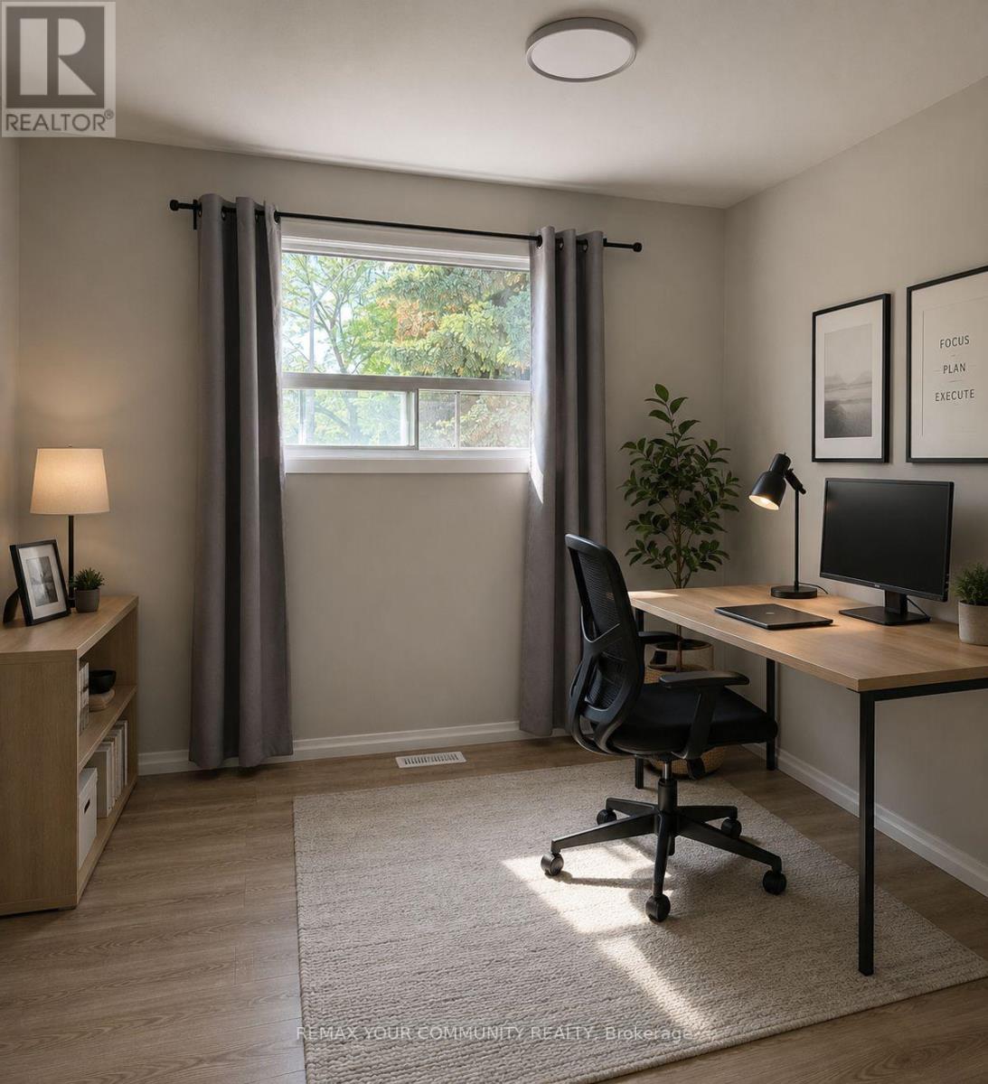 3796 Wyewood Road, Mississauga, ON - Indoor Photo Showing Office