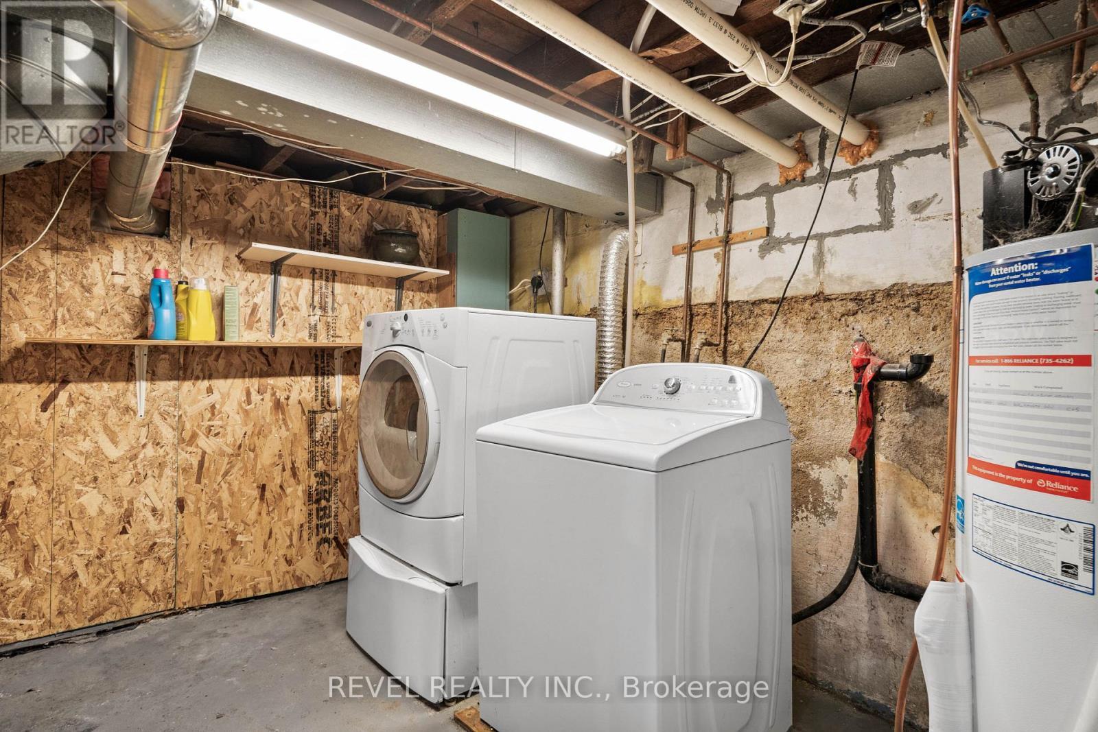 7 Maple Street, St. Thomas, ON - Indoor Photo Showing Laundry Room