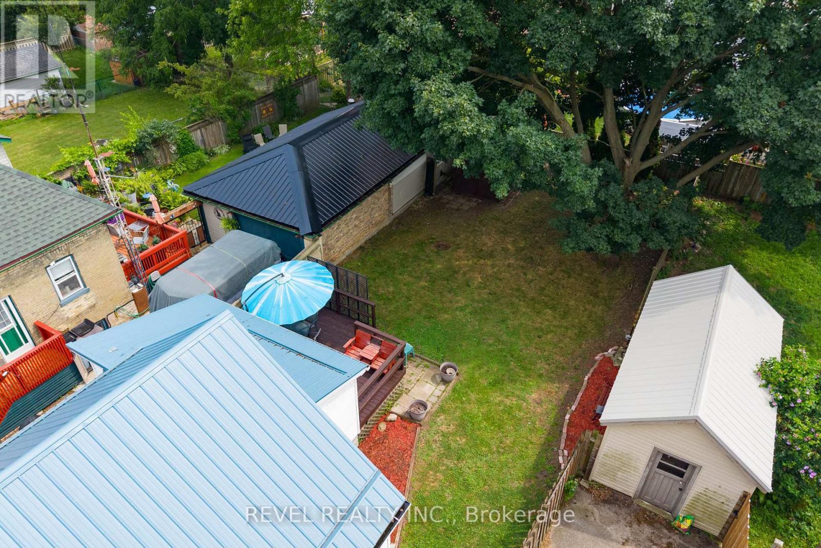 7 Maple Street, St. Thomas, ON - Outdoor