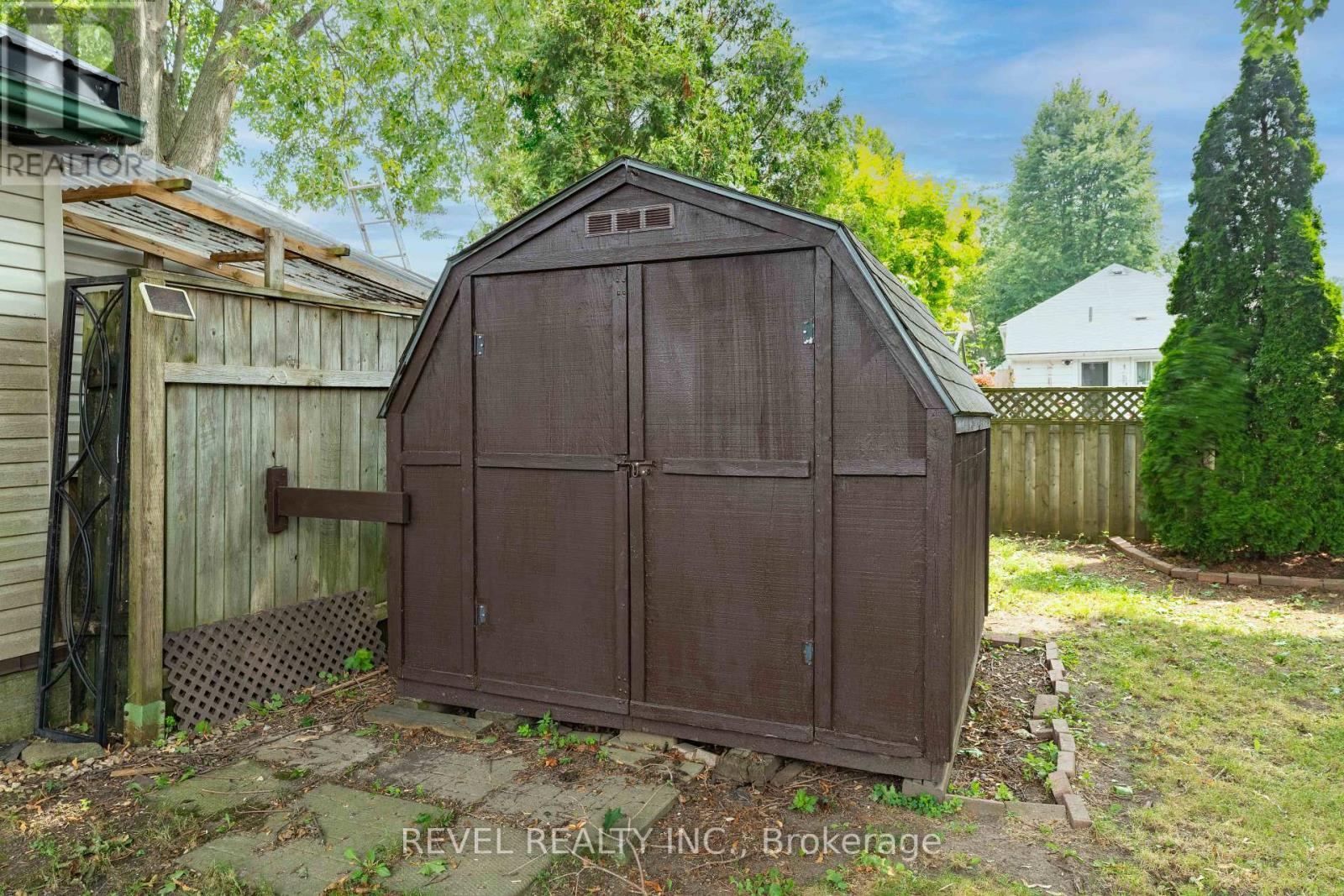 7 Maple Street, St. Thomas, ON - Outdoor With Exterior
