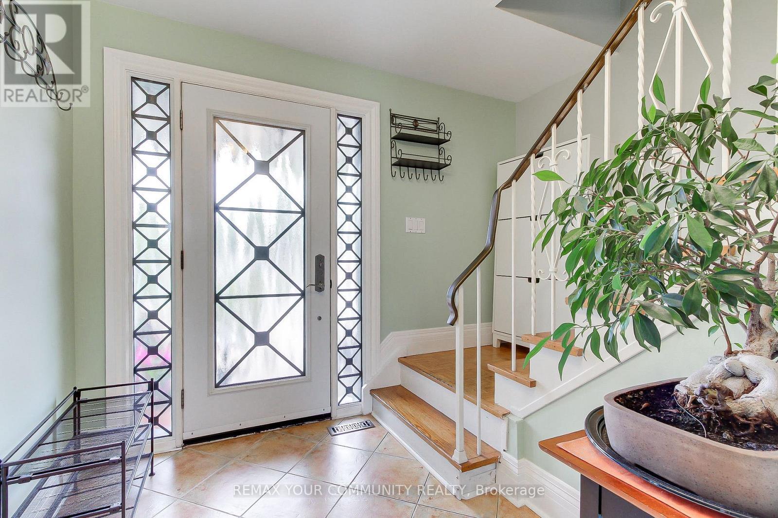 4229 Brandon Gate Drive, Mississauga, ON - Indoor Photo Showing Other Room