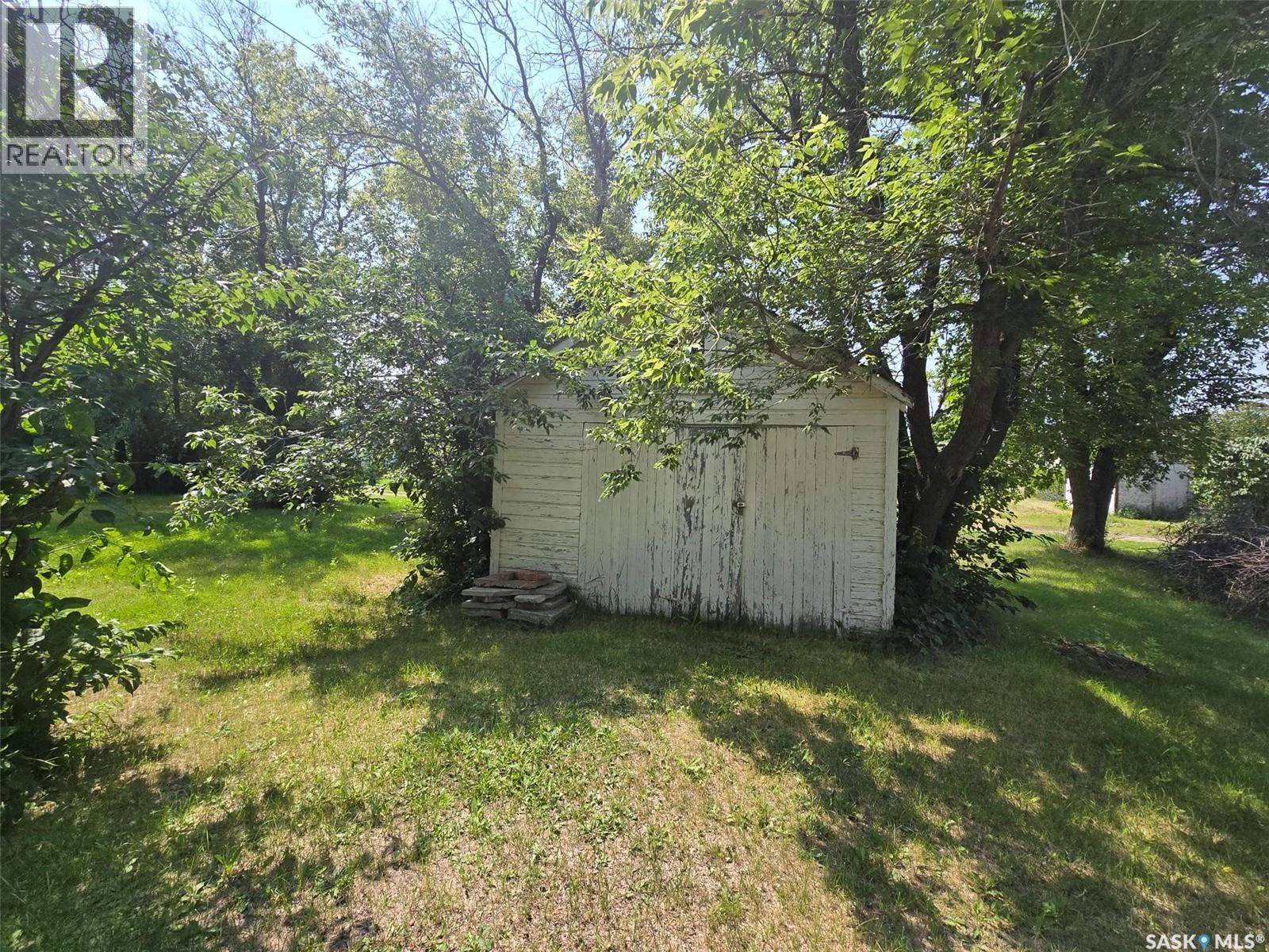 910 Pacific Street, Grenfell, SK - Outdoor