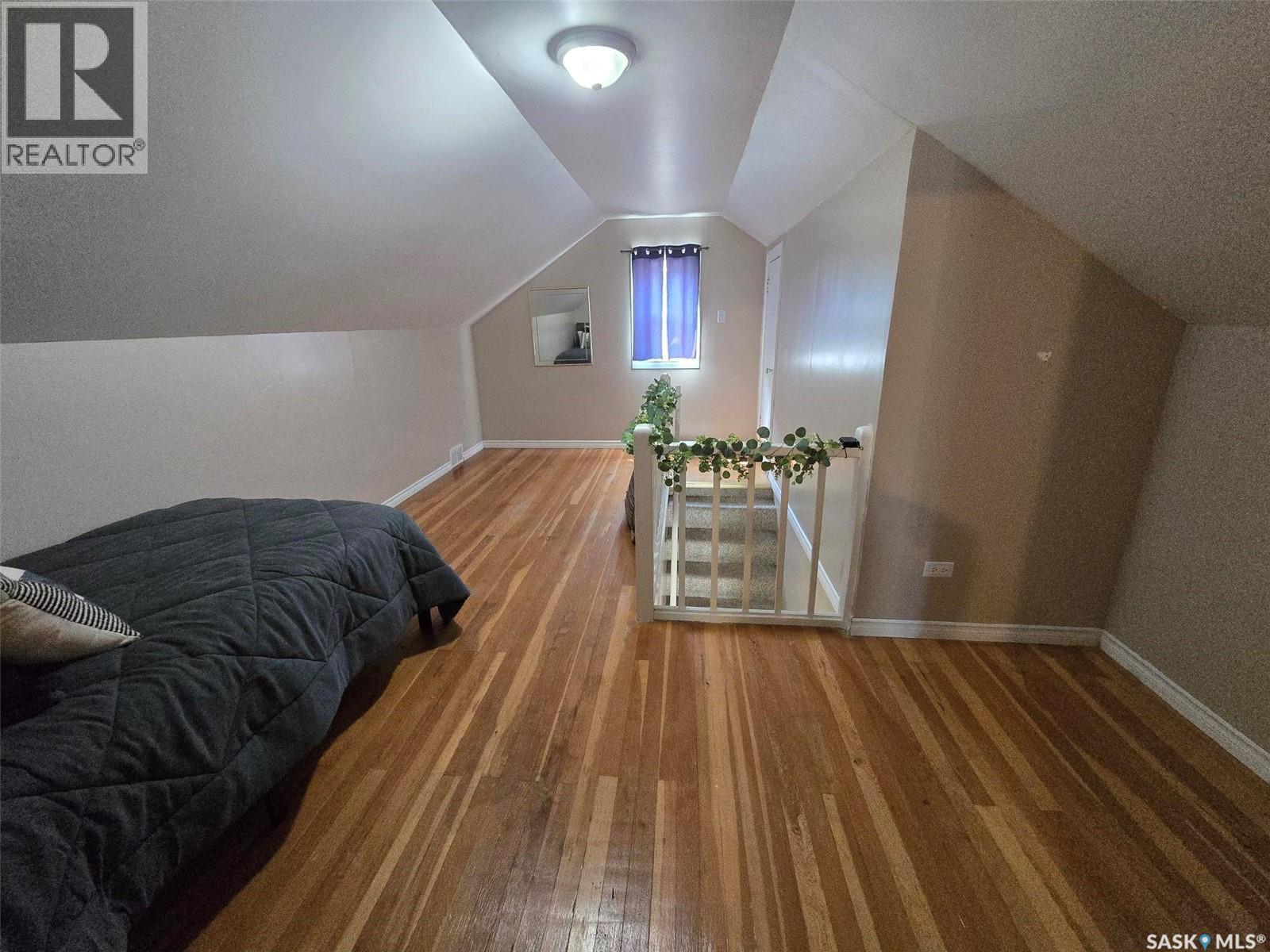 910 Pacific Street, Grenfell, SK - Indoor