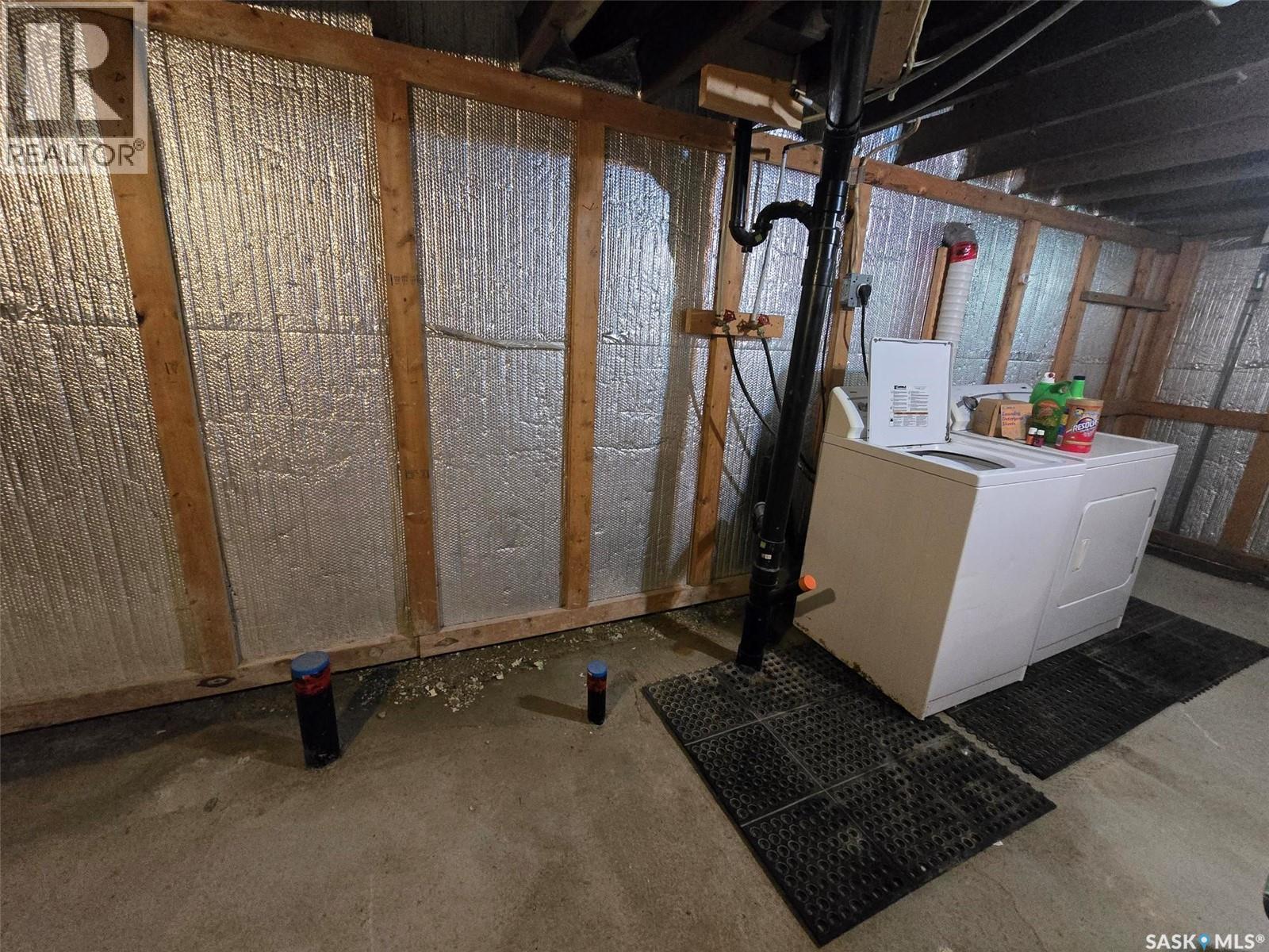 910 Pacific Street, Grenfell, SK - Indoor Photo Showing Basement