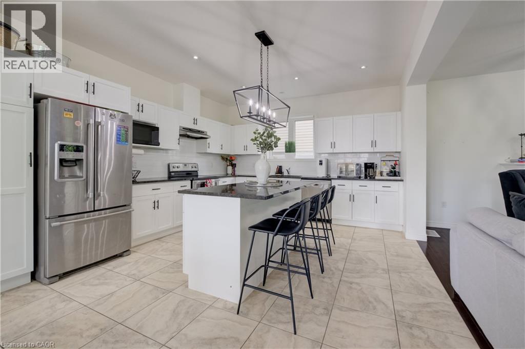 58 Marshall Drive, Guelph, ON - Indoor Photo Showing Kitchen With Upgraded Kitchen