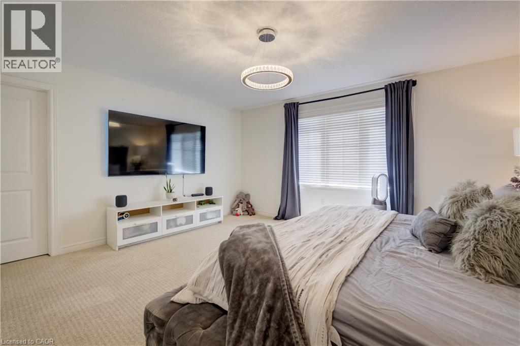 58 Marshall Drive, Guelph, ON - Indoor Photo Showing Bedroom