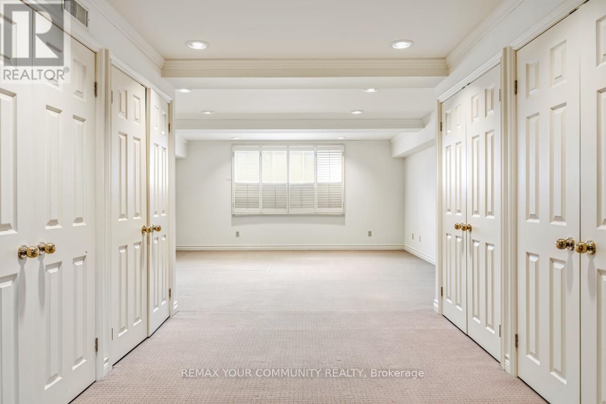 Lower - 27 Denham Drive, Richmond Hill, ON - Indoor Photo Showing Other Room