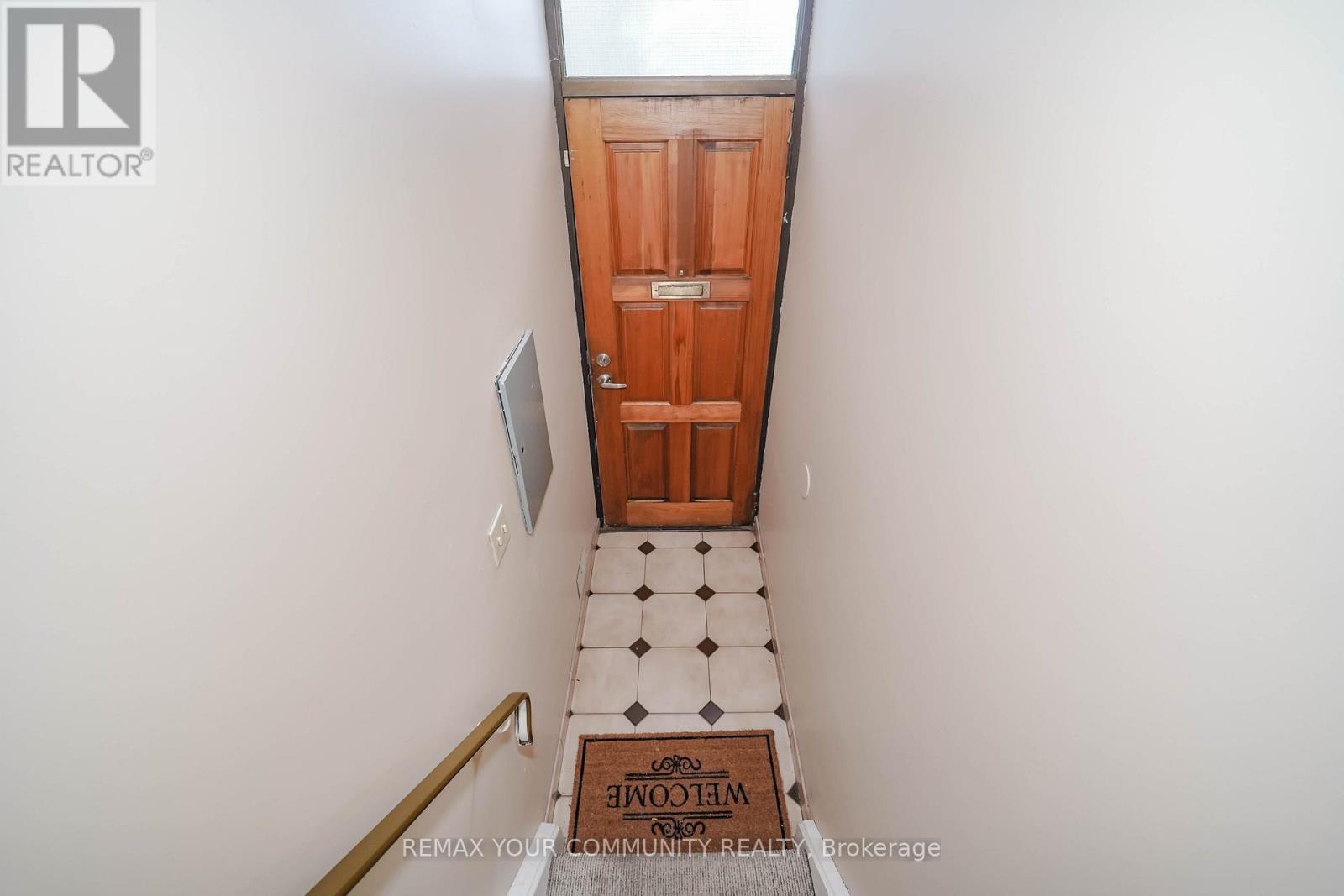 2 - 1378 Danforth Avenue S, Toronto, ON - Indoor Photo Showing Other Room