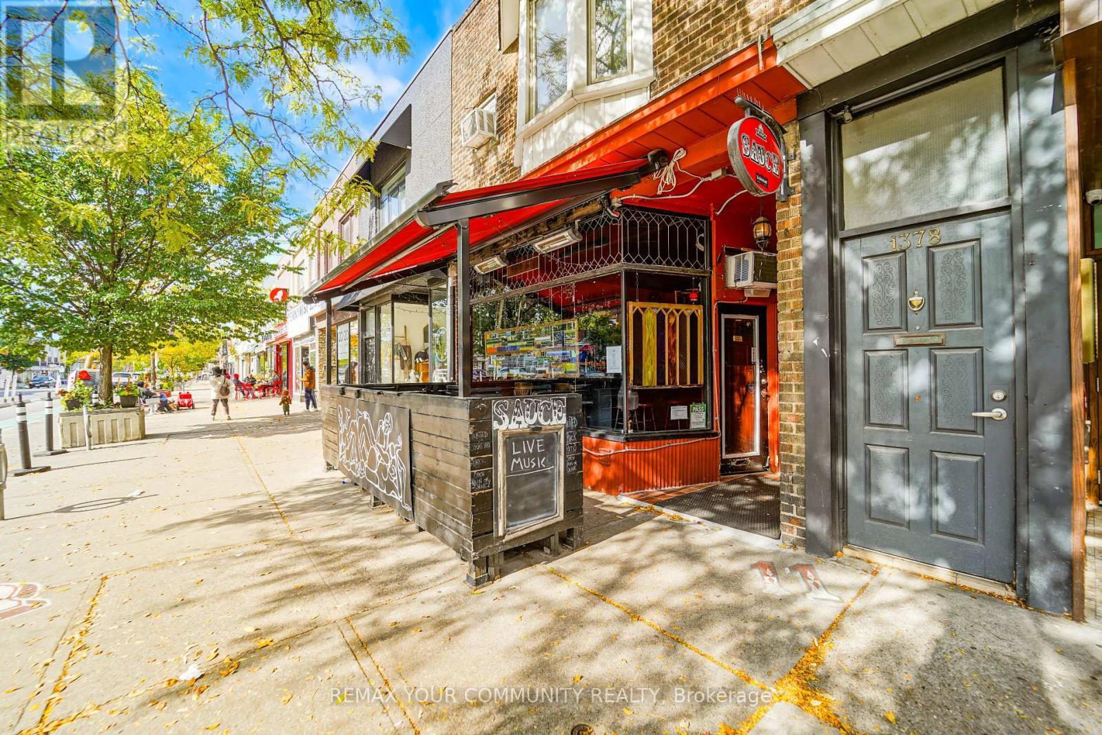 2 - 1378 Danforth Avenue S, Toronto, ON - Outdoor