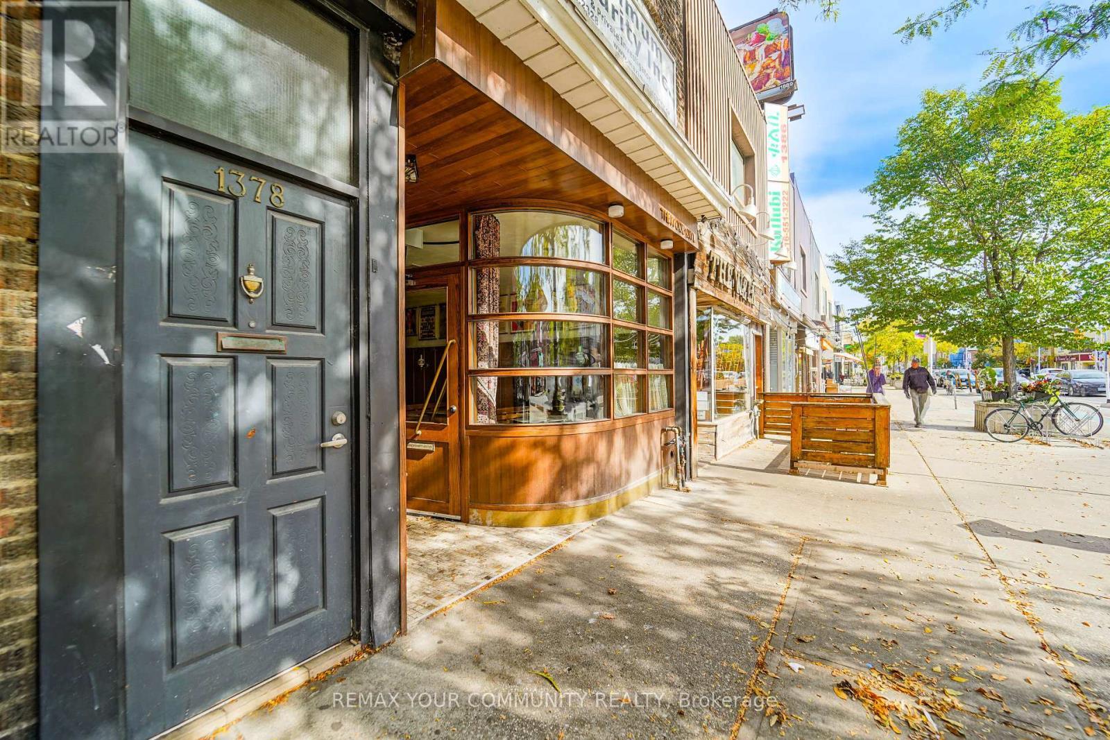 2 - 1378 Danforth Avenue S, Toronto, ON - Outdoor