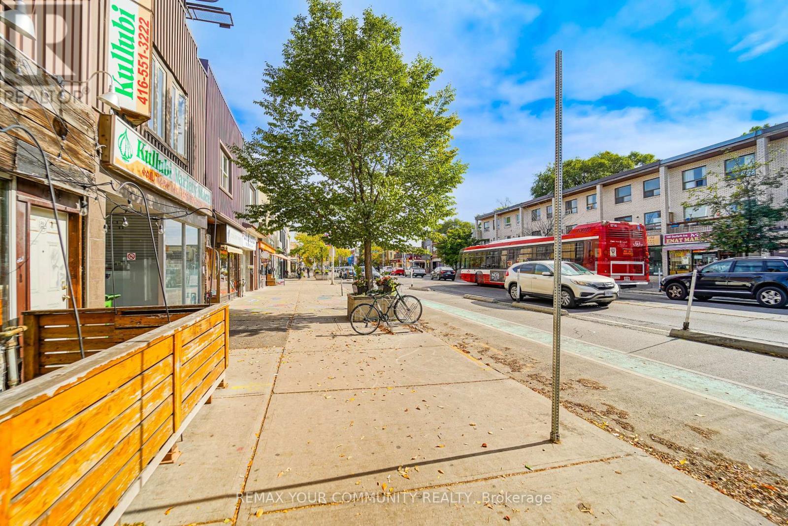 2 - 1378 Danforth Avenue S, Toronto, ON - Outdoor