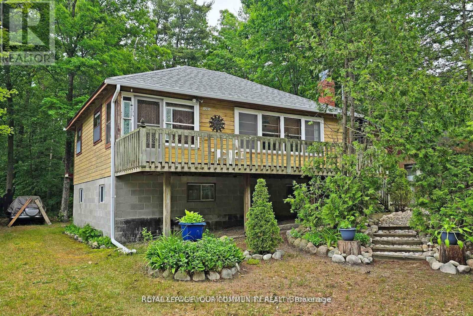 1207 Tiny Beaches Road S, Tiny, ON - Outdoor