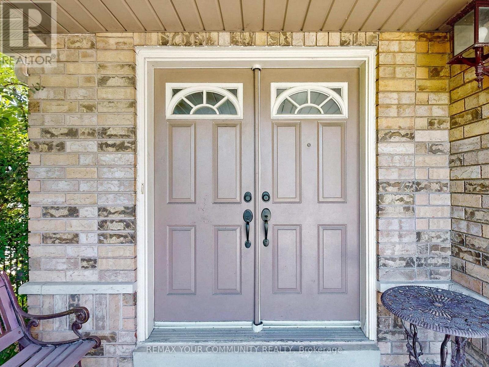 24 Cachet Hill Crescent, Vaughan, ON - Outdoor With Exterior
