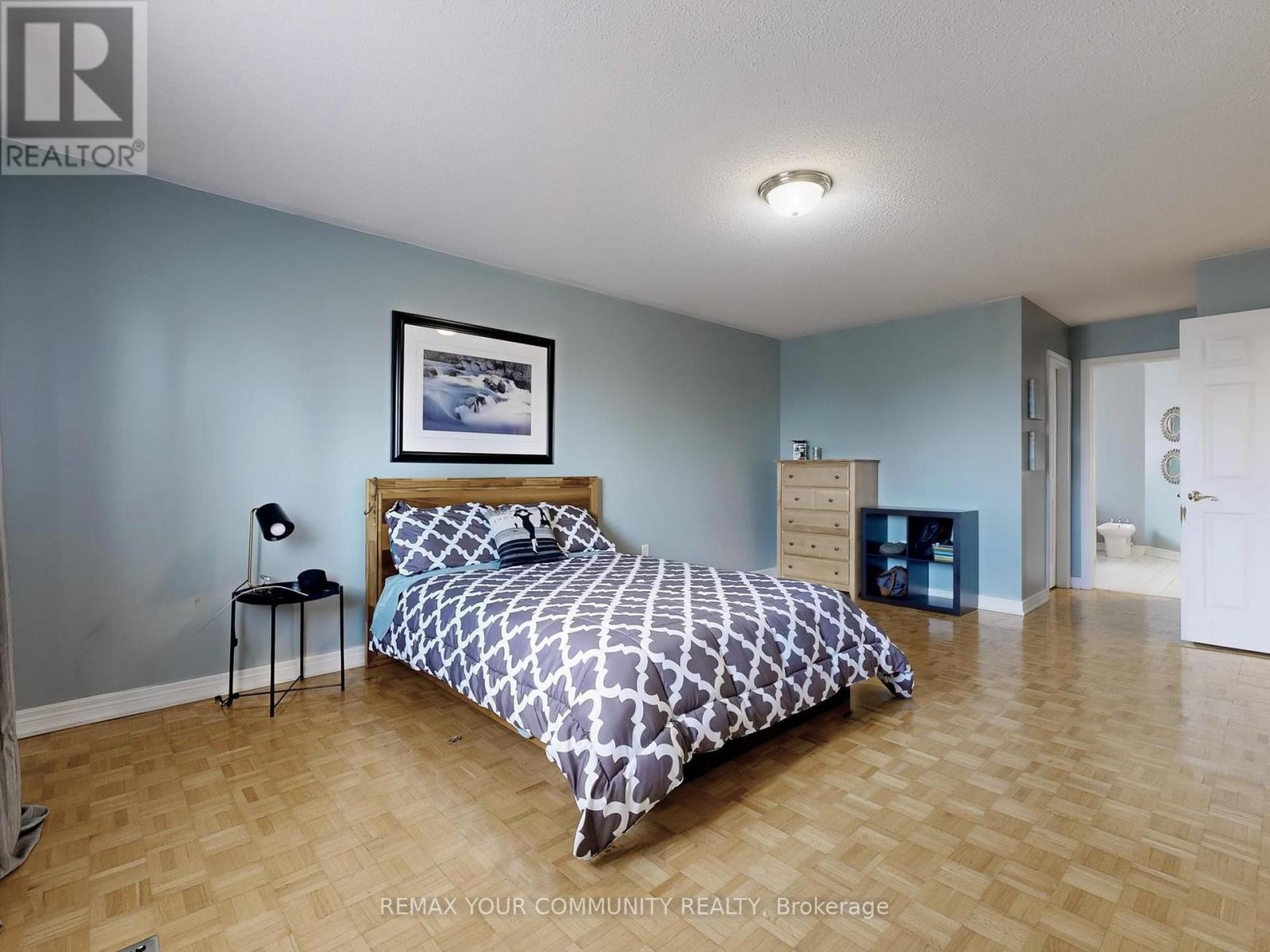 24 Cachet Hill Crescent, Vaughan, ON - Indoor Photo Showing Bedroom