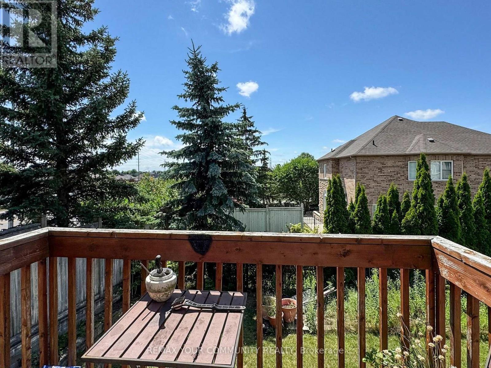 24 Cachet Hill Crescent, Vaughan, ON - Outdoor