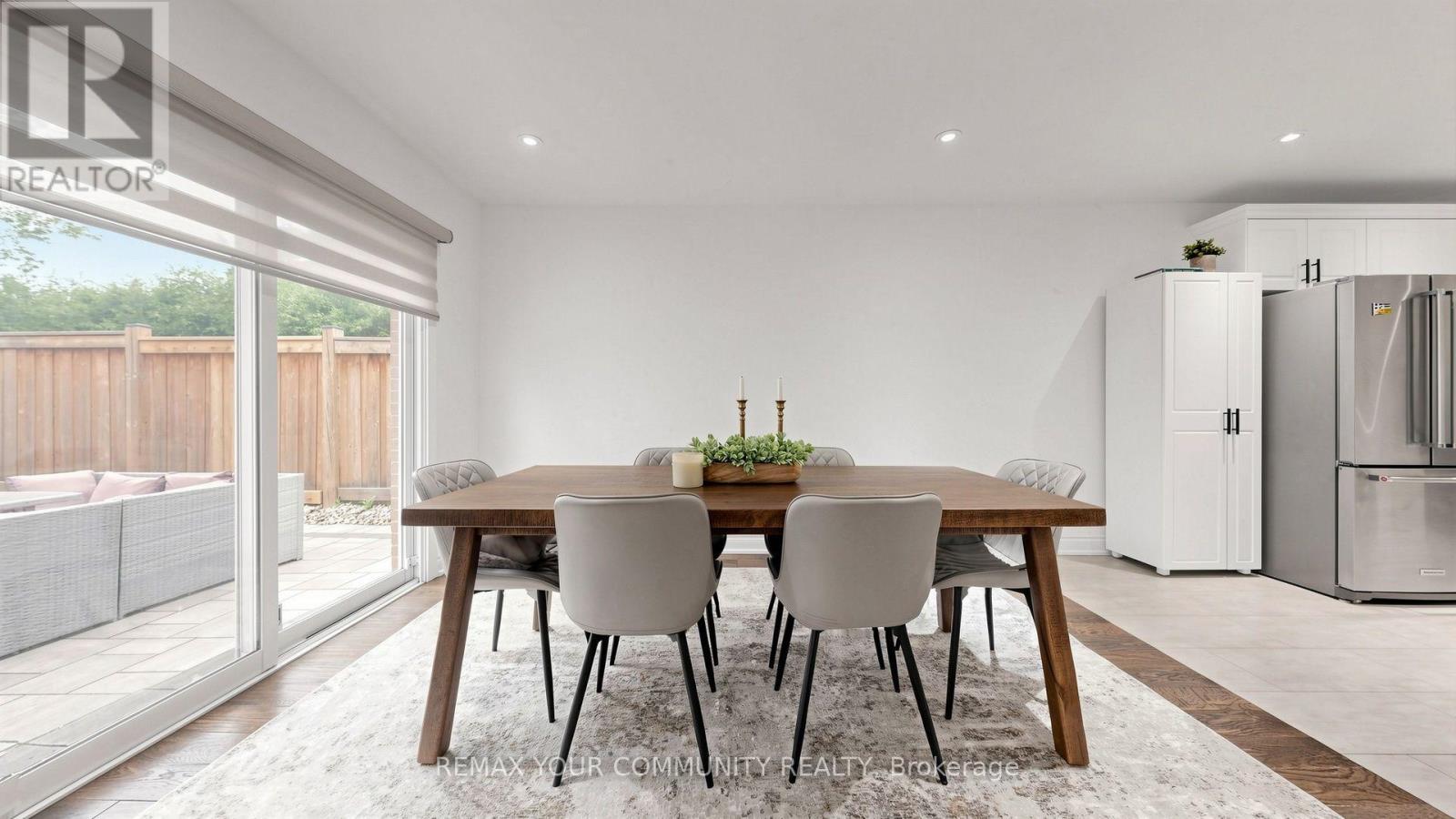 48 Crossbow Crescent, Toronto, ON - Indoor Photo Showing Dining Room
