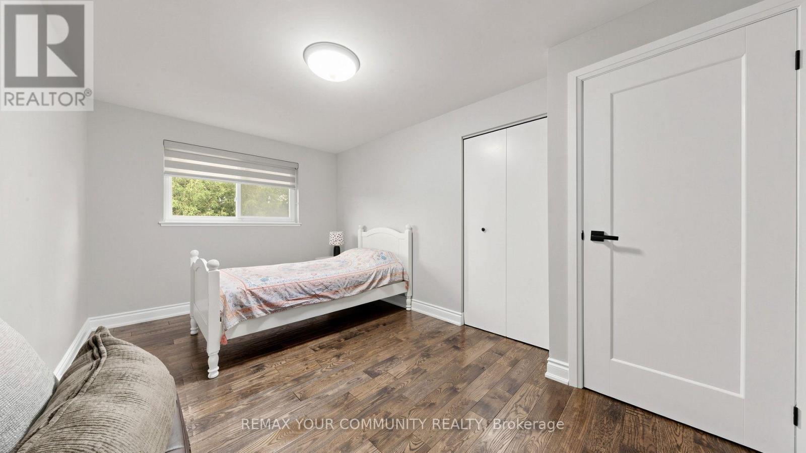 48 Crossbow Crescent, Toronto, ON - Indoor Photo Showing Bedroom