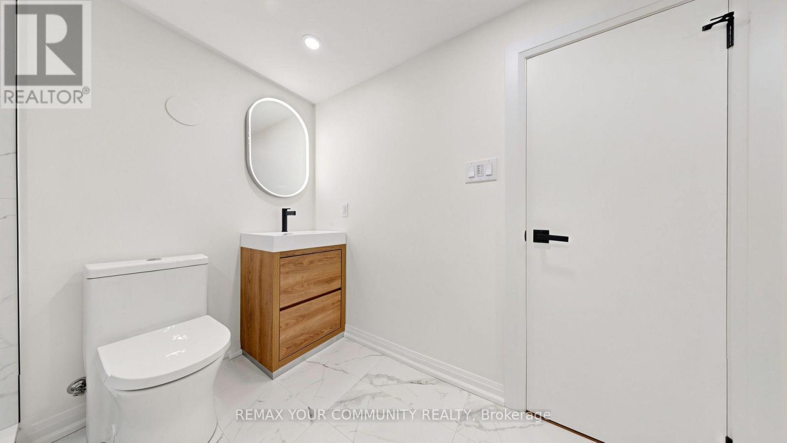 48 Crossbow Crescent, Toronto, ON - Indoor Photo Showing Bathroom