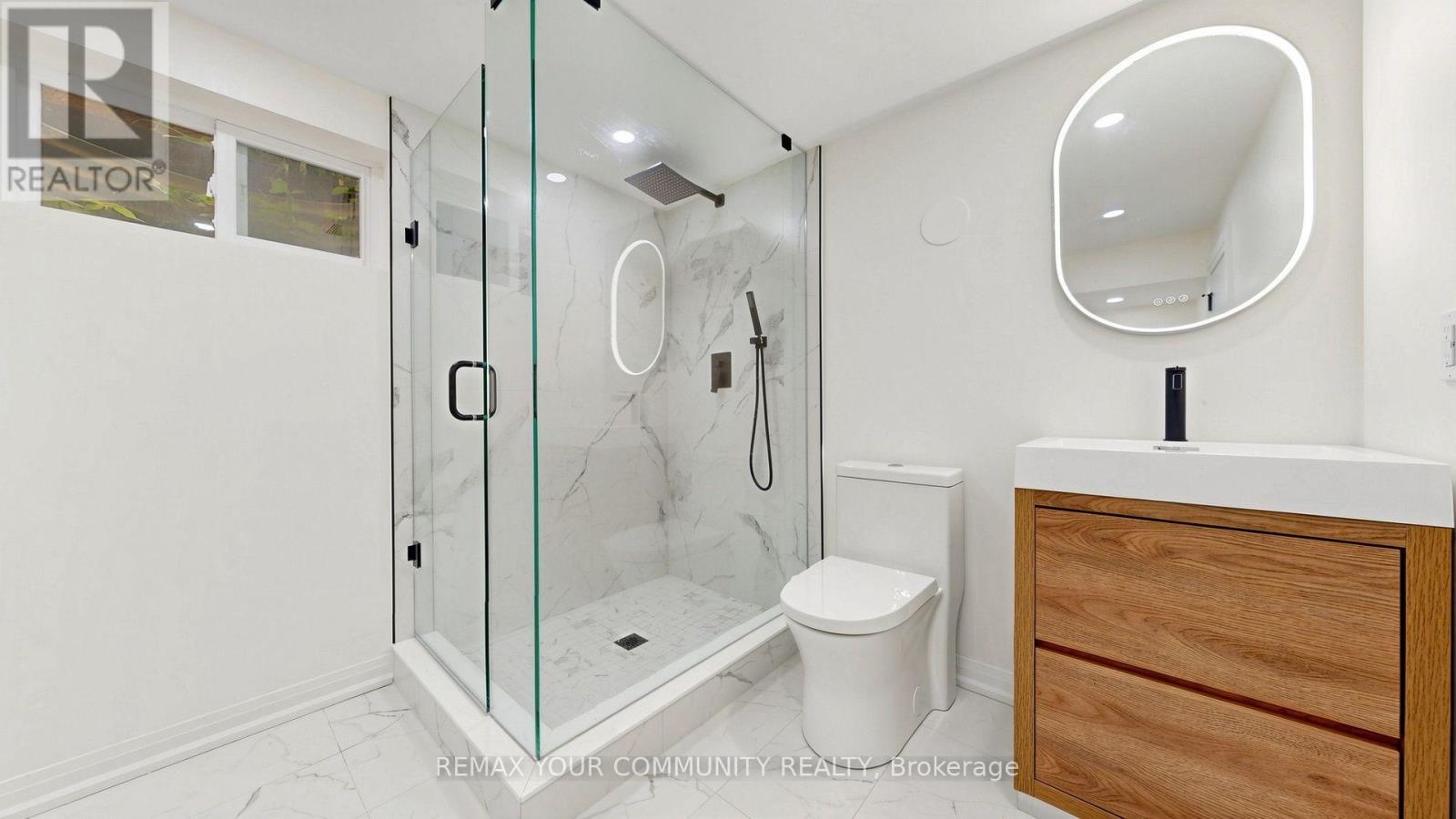48 Crossbow Crescent, Toronto, ON - Indoor Photo Showing Bathroom