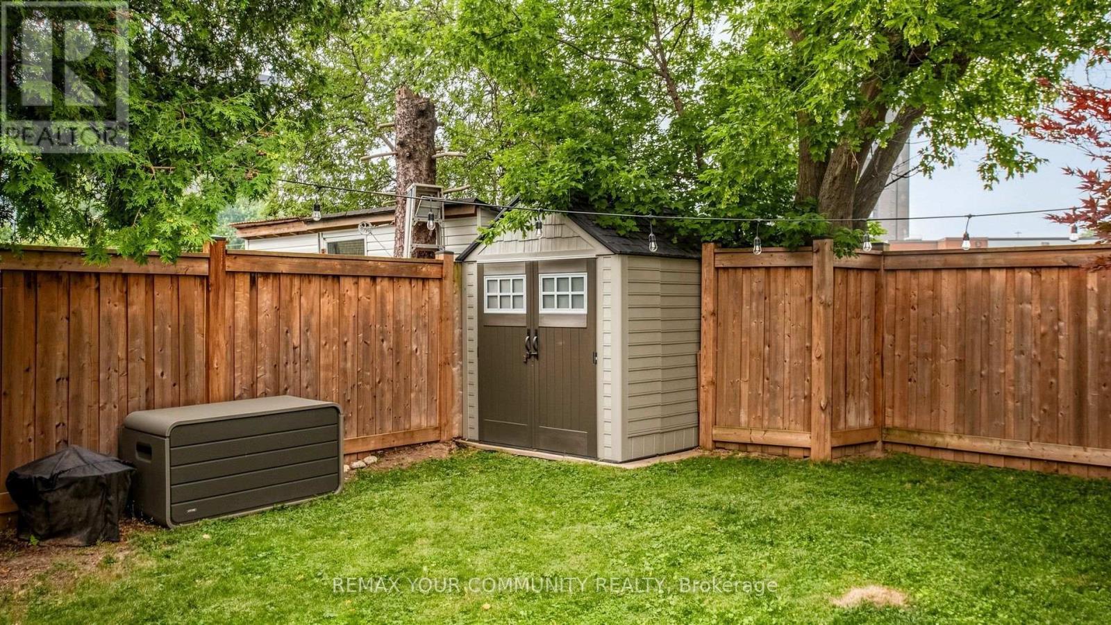 48 Crossbow Crescent, Toronto, ON - Outdoor