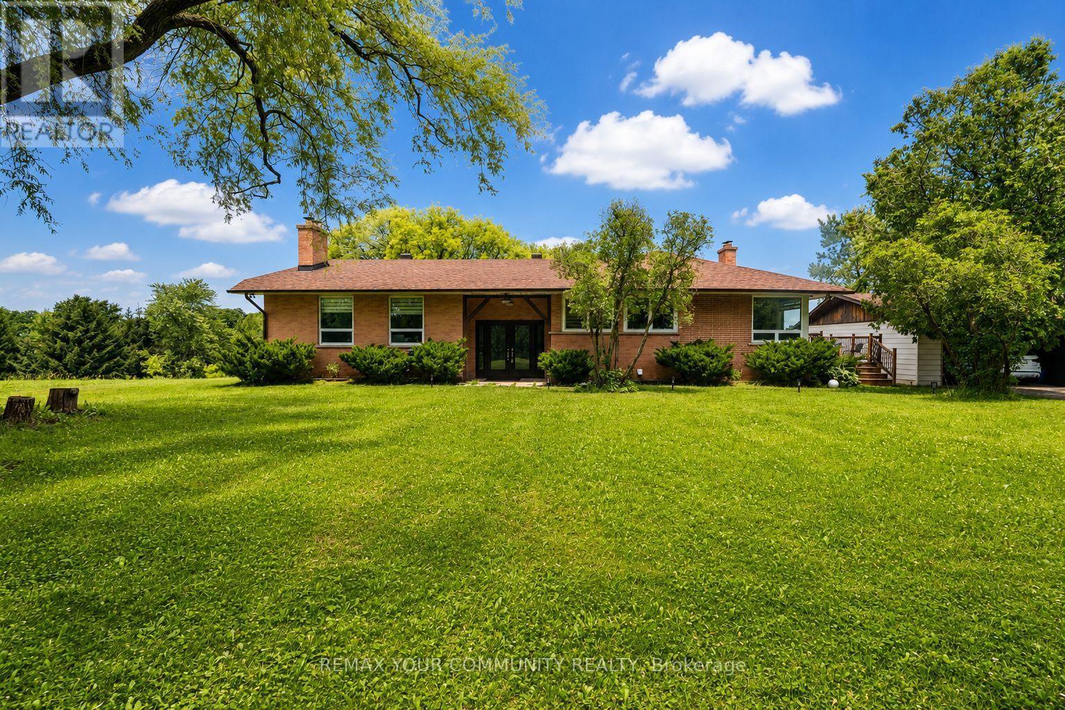 2950 17Th Side Road, King, ON - Outdoor