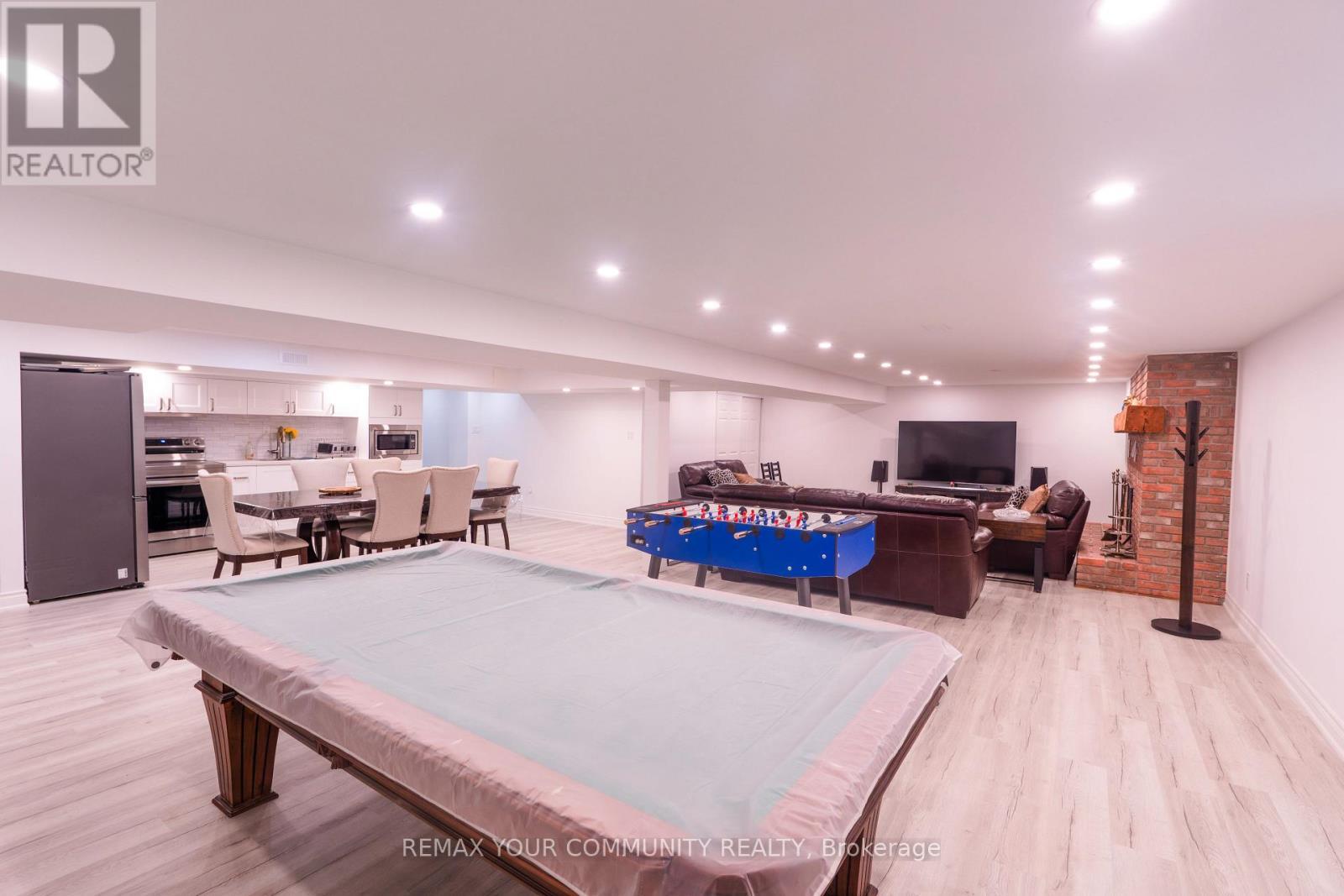 2950 17Th Side Road, King, ON - Indoor Photo Showing Other Room