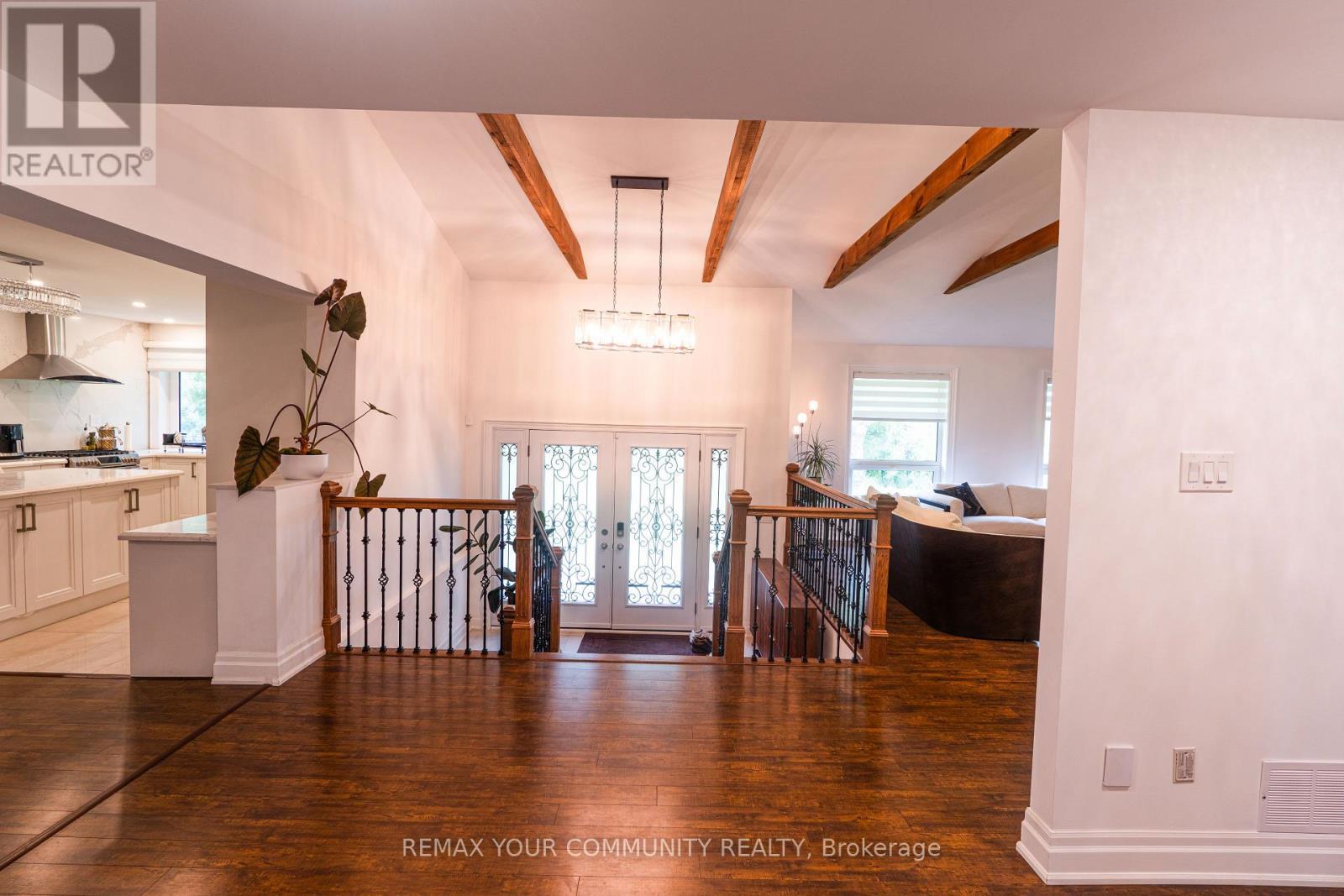 2950 17Th Side Road, King, ON - Indoor