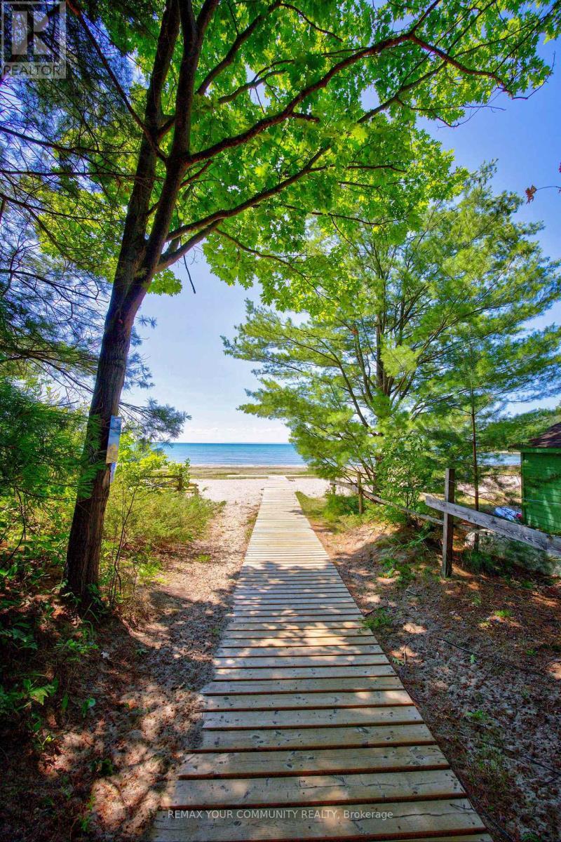 341 Tiny Beaches Road N, Tiny, ON - Outdoor With View