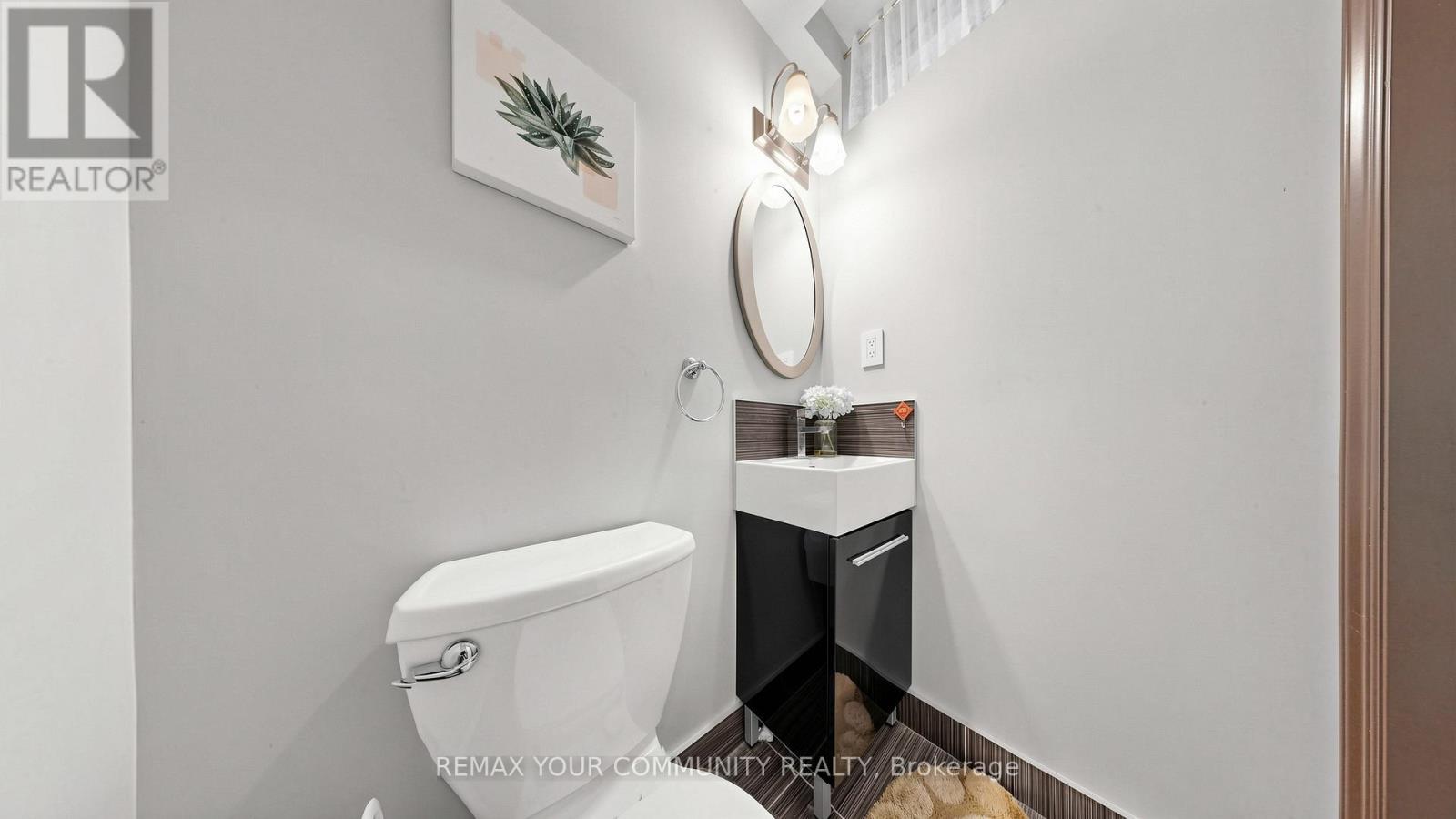 Basement - 32 Soho Crescent, Markham, ON - Indoor Photo Showing Other Room
