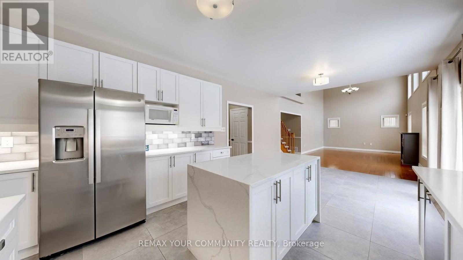 8 Westacott Avenue, Ajax, ON - Indoor Photo Showing Kitchen