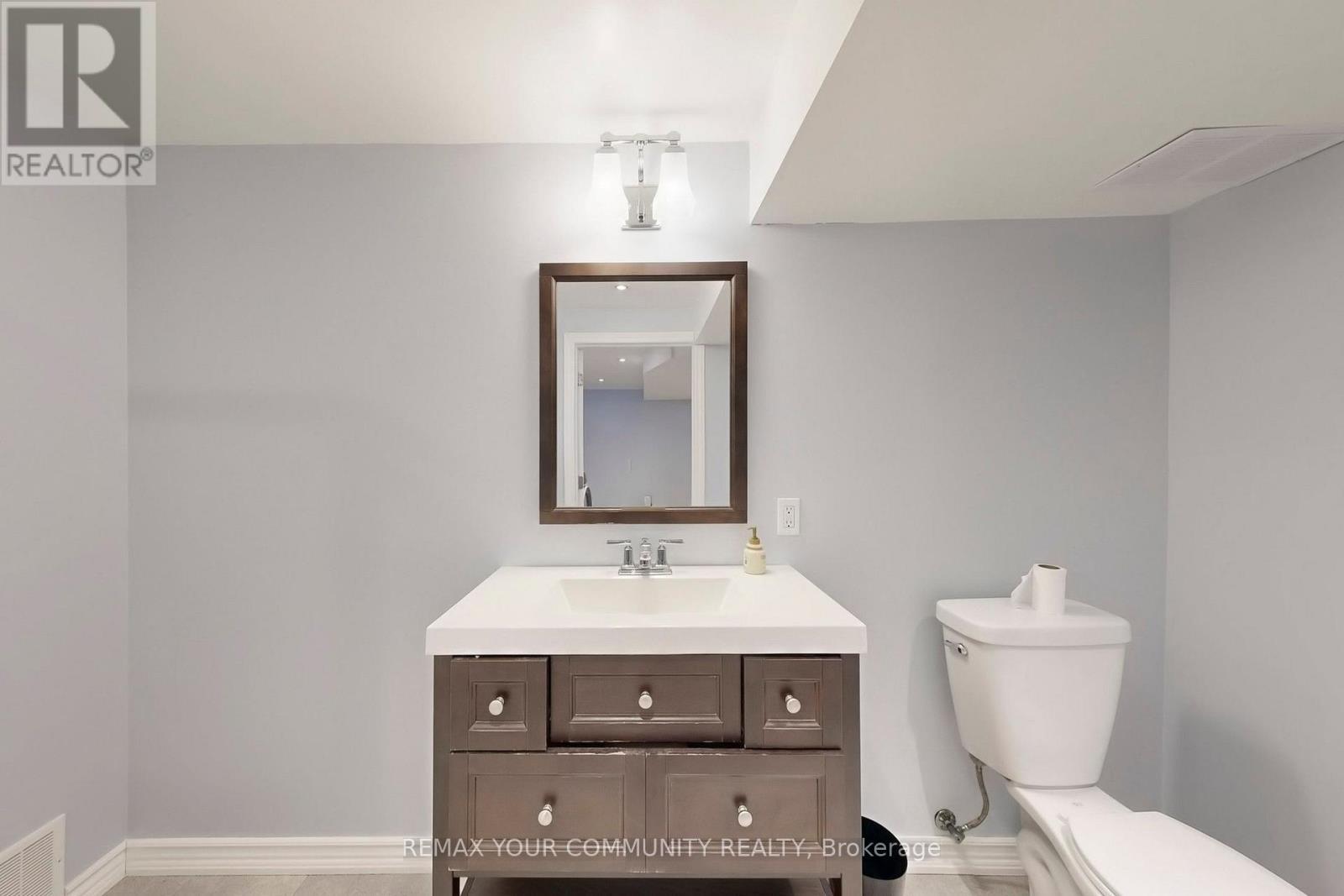 8 Westacott Avenue, Ajax, ON - Indoor Photo Showing Bathroom
