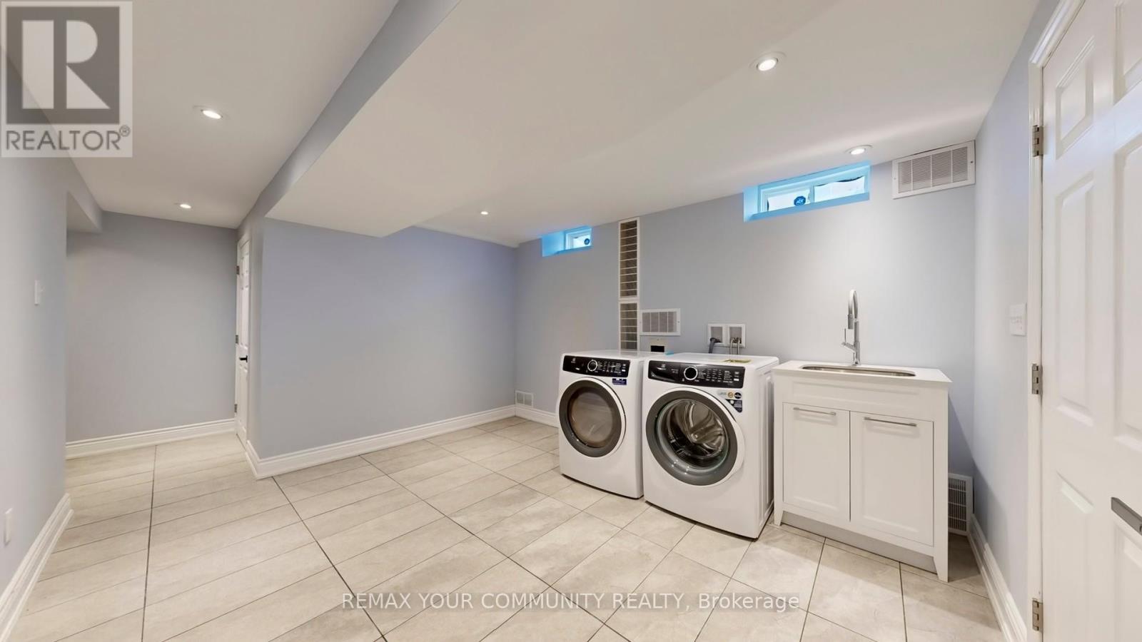 8 Westacott Avenue, Ajax, ON - Indoor Photo Showing Laundry Room