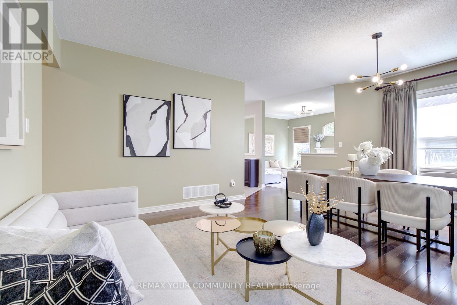 16 Westway Crescent, Vaughan, ON - Indoor Photo Showing Dining Room