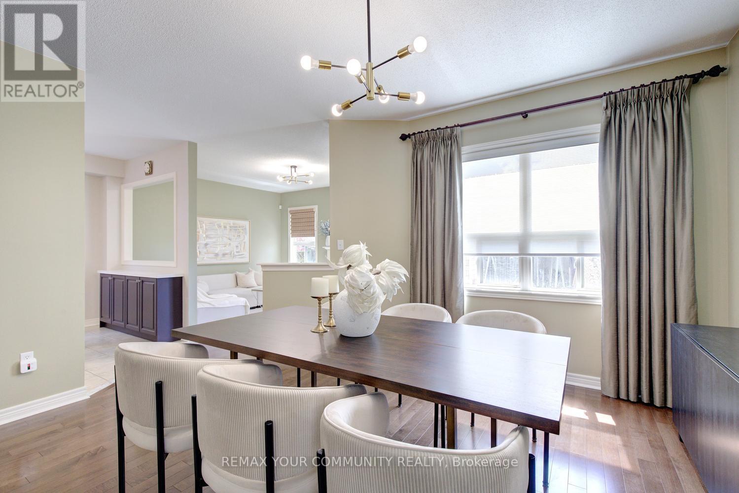 16 Westway Crescent, Vaughan, ON - Indoor Photo Showing Dining Room