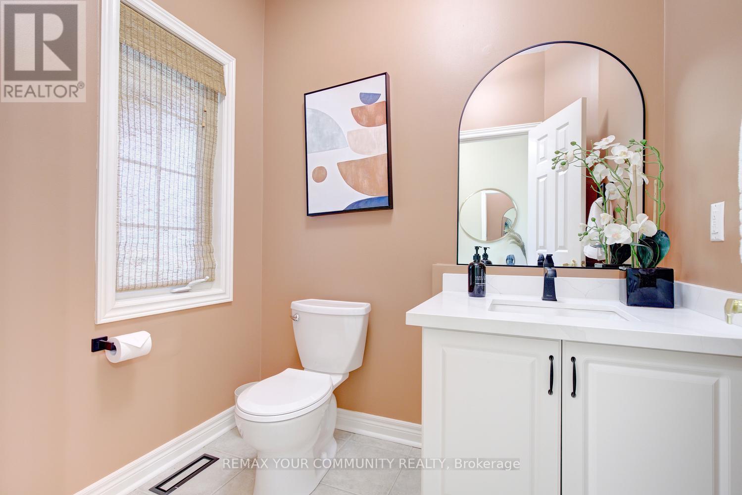 16 Westway Crescent, Vaughan, ON - Indoor Photo Showing Bathroom