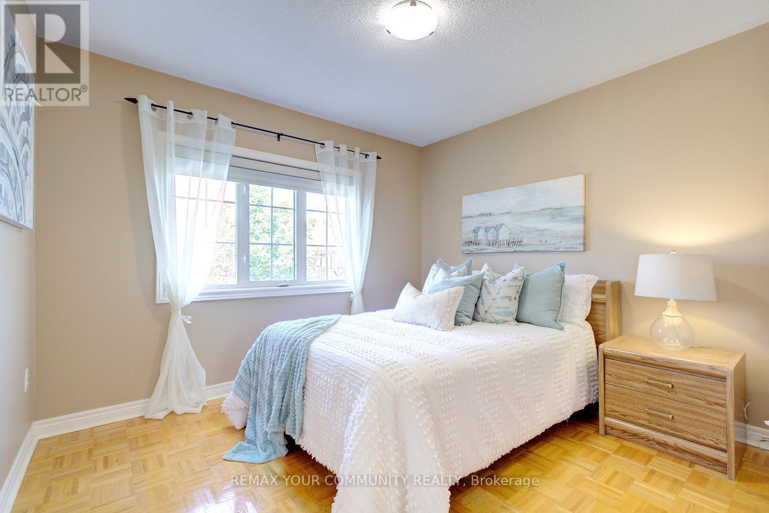 16 Westway Crescent, Vaughan, ON - Indoor Photo Showing Bedroom