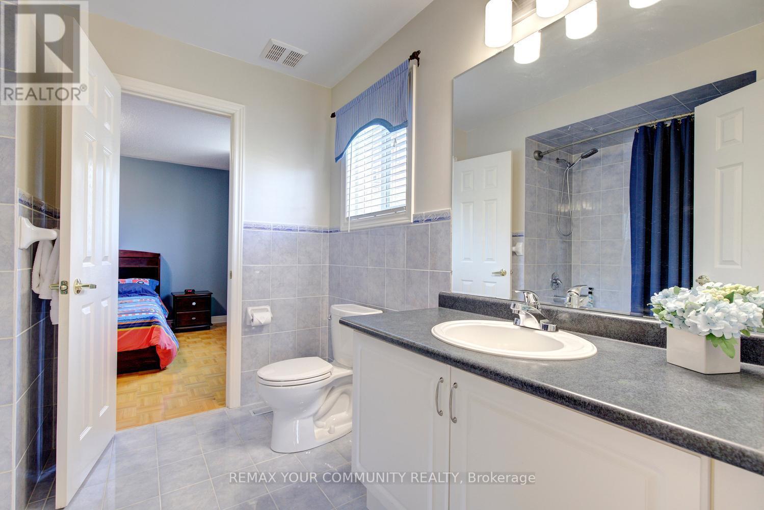 16 Westway Crescent, Vaughan, ON - Indoor Photo Showing Bathroom