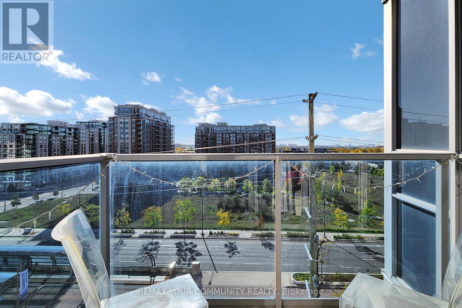 962 - 23 Cox Boulevard, Markham, ON - Outdoor With Balcony With View