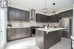 Stainless steel appliances & quartz countertop - 