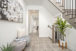 Airy and bright home with 17' grand foyer - 