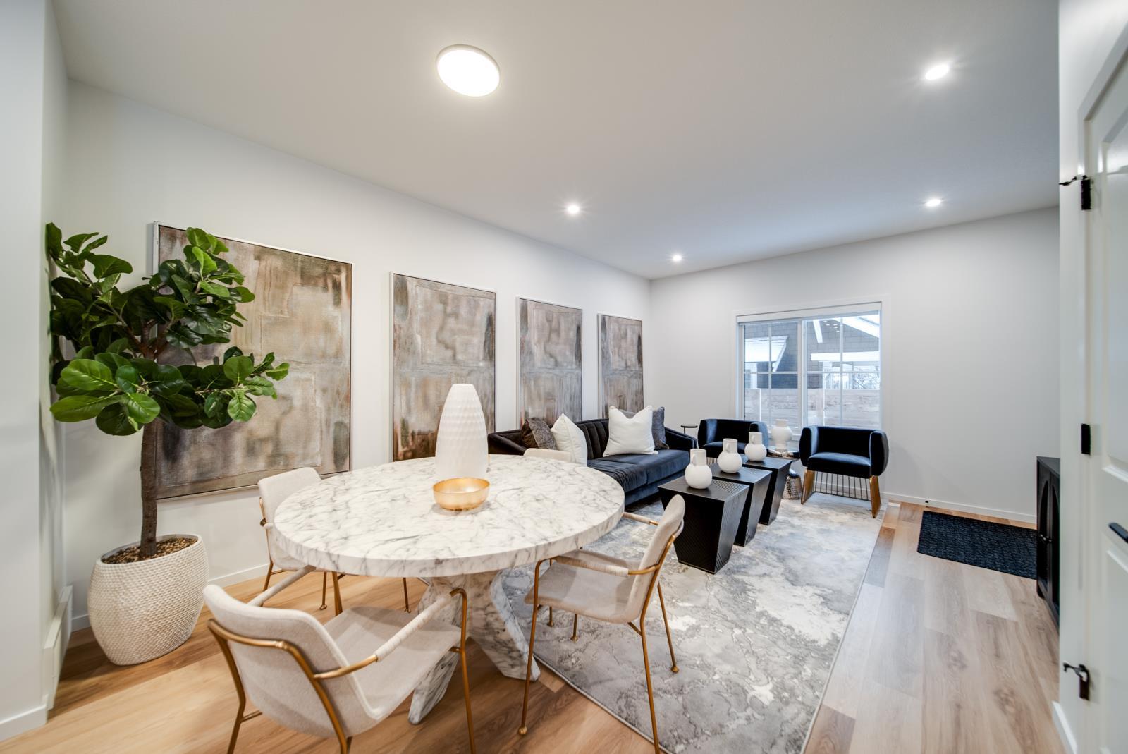 11121 62 Street, Edmonton, AB - Indoor